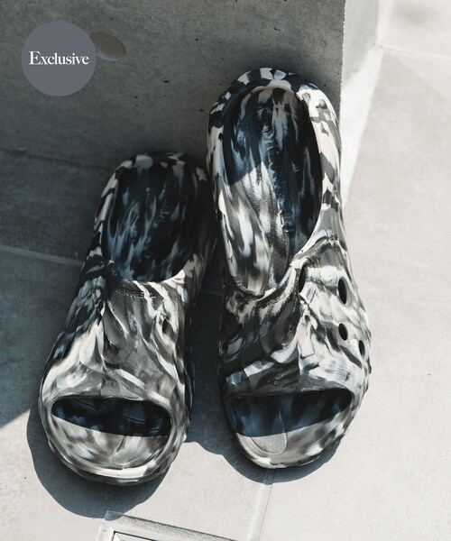 URBAN RESEARCH DOORS(アーバンリサーチドアーズ)の「MERRELL Exclusive HYDRO SLIDE 2(サンダル・メンズ・BLK/WHT・25/26/27/28/29)」の2枚目の写真