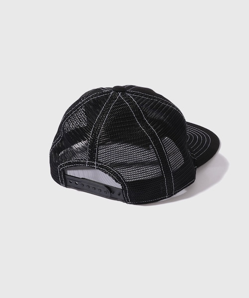 ADAM ET ROPE'（アダムエロペ）の「【elephant TRIBAL fabrics/エレファントトライバルファブリクス】SPORTS LOGO CAP（キャップ・メンズ・ブラック/レッド・F）」の5枚目の写真