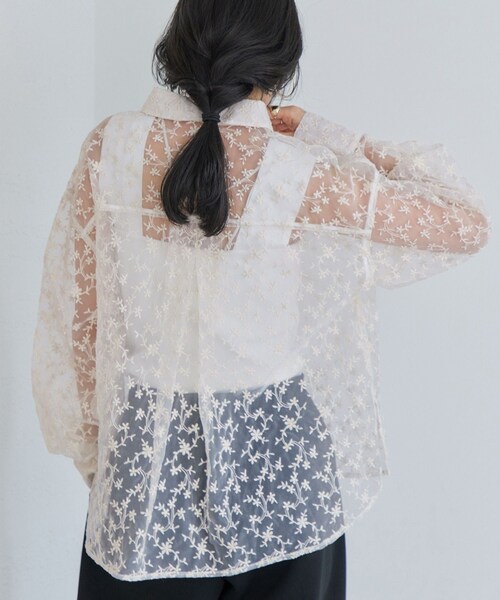 VIS（ビス）の「刺しゅうレースオーバーシャツ（シャツ/ブラウス・レディース・キナリ系・F）」の8枚目の写真