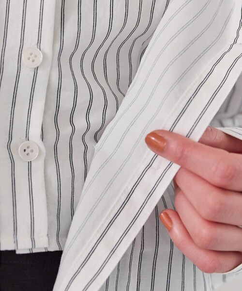 VIS（ビス）の「レイヤードストライプシャツ（シャツ/ブラウス・レディース・ホワイト/オフホワイト・F）」の21枚目の写真