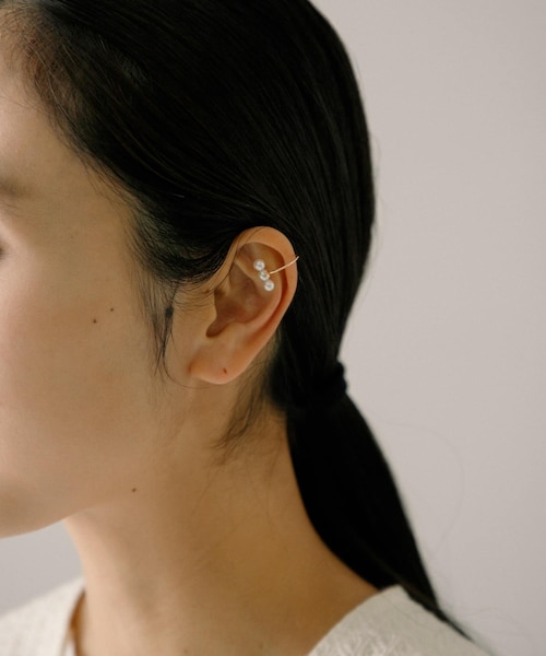 URBAN RESEARCH（アーバンリサーチ）の「ff by decor urban research　2WAYパールイヤカフ（イヤリング・レディース・10KYG・-）」の5枚目の写真