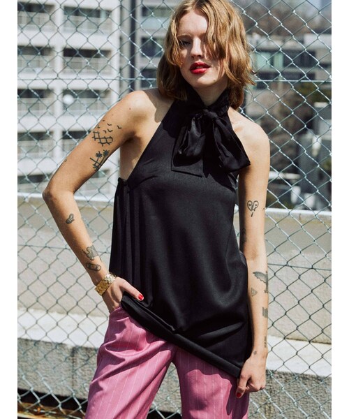 jouetie（ジュエティ）の「ホルターネックブラウス（シャツ/ブラウス・レディース・アイボリー/グリーン/ブラック/ベビーピンク/ミックス/ブラウン・M）」の7枚目の写真