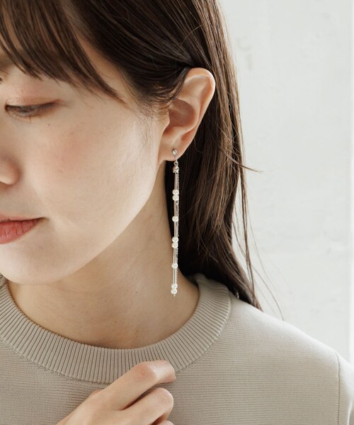 URBAN RESEARCH Sonny Label（アーバンリサーチサニーレーベル）の「スウィングパールピアス（ピアス（両耳用）・レディース・ゴールド/シルバー・one）」の4枚目の写真