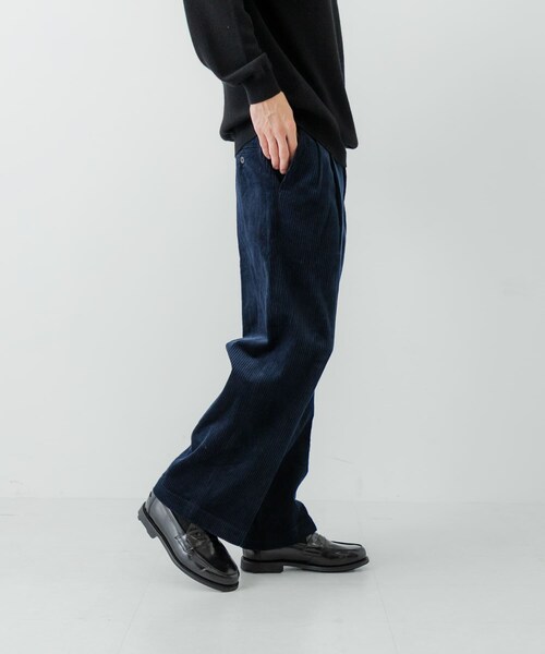 URBAN RESEARCH(アーバンリサーチ)の「6W CORDUROY TROUSER(その他パンツ・メンズ・BLACK/KHAKI/NAVY/BROWN・M/L)」の18枚目の写真