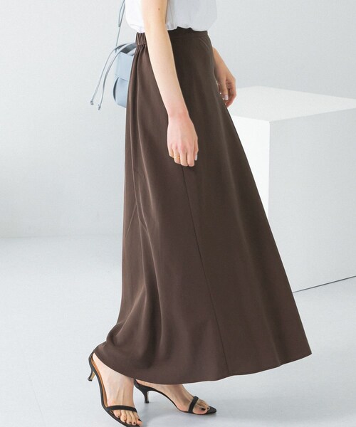 URBAN RESEARCH ROSSO（アーバンリサーチロッソ）の「リネンフレアーナロースカート（スカート・レディース・red/ivory/green/brown・36/38）」の2枚目の写真