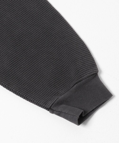 EKAL（エカル）の「MINE　PD/GD DYE THERMAL 11.5 OZ（Tシャツ/カットソー・メンズ・PD BLACK/GD BRASS・2/3）」の5枚目の写真