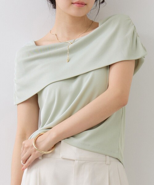 VIS(ビス)の「サイドギャザーオフショルダーカットソー/接触冷感(Tシャツ/カットソー・レディース・キナリ/ダークブラウン/ライトグリーン/レッド・F)」の19枚目の写真