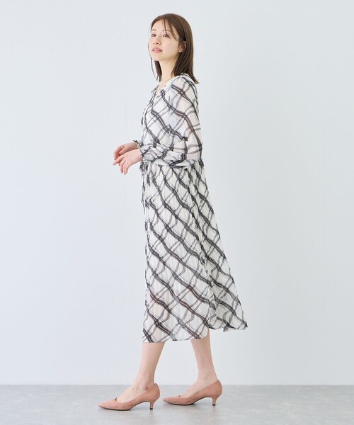 Jayro(ジャイロ)の「チェック切替プリーツワンピース(ワンピース・レディース・ブラック系/ホワイト系・F)」の13枚目の写真