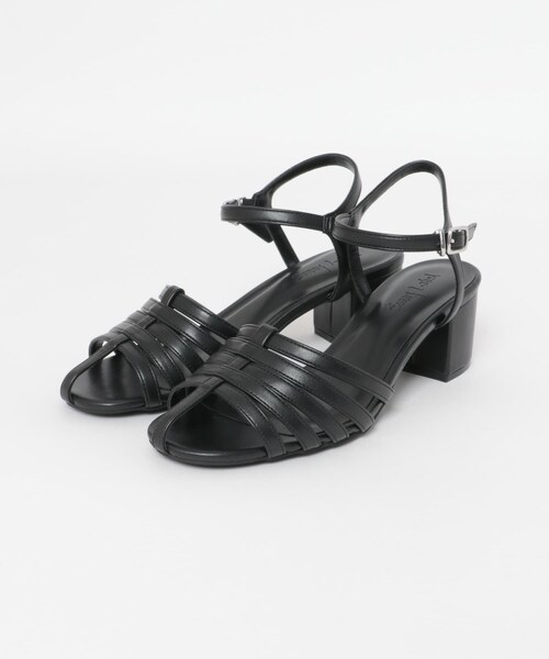 URBAN RESEARCH Sonny Label（アーバンリサーチサニーレーベル）の「メタリックアンクルストラップサンダル（サンダル・レディース・ゴールド/シルバー/ブラック・S/M/L）」の5枚目の写真