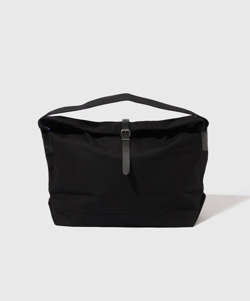 ADAM ET ROPE'（アダムエロペ）の「【Little Yarmouth/リトルヤーマス】Canvas Messenger Bag（トートバッグ・メンズ・ブラック/キナリ・F）」の2枚目の写真