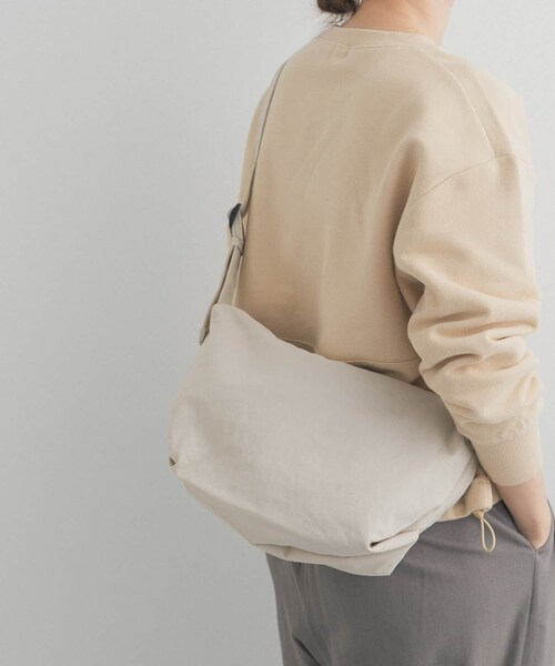 URBAN RESEARCH DOORS（アーバンリサーチドアーズ）の「ウォッシャブルミニショルダー（ショルダーバッグ・レディース・BLACK/L.BEIGE・One）」の12枚目の写真