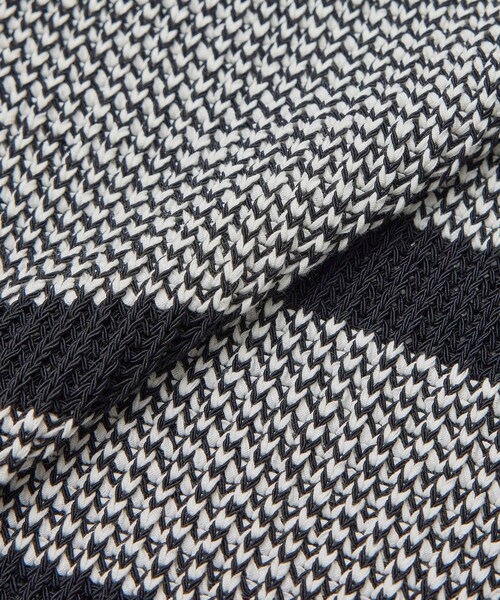 ROPE'（ロペ）の「モノトーン透かし柄ニットベスト（ベスト・レディース・ブラック/オフホワイト・F）」の16枚目の写真