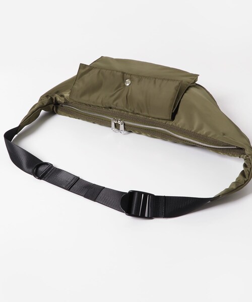 RODE SKO（ロデスコ）の「撥水ボディバッグ（ボディバッグ/ウエストポーチ・メンズ・KHAKI/BLACK・one）」の22枚目の写真