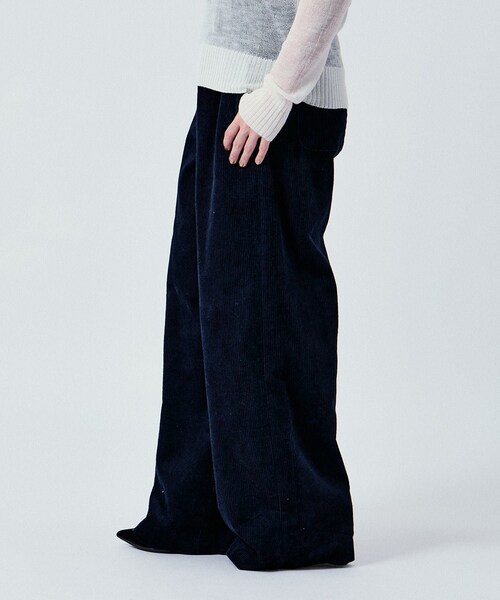 ADAM ET ROPE'(アダムエロペ)の「2WAY WAIST GATHER CORD PANTS UNISEX (SETUP対応)(その他パンツ・レディース・ダークブラウン/ベージュ/ネイビー・36/38/40/42)」の19枚目の写真