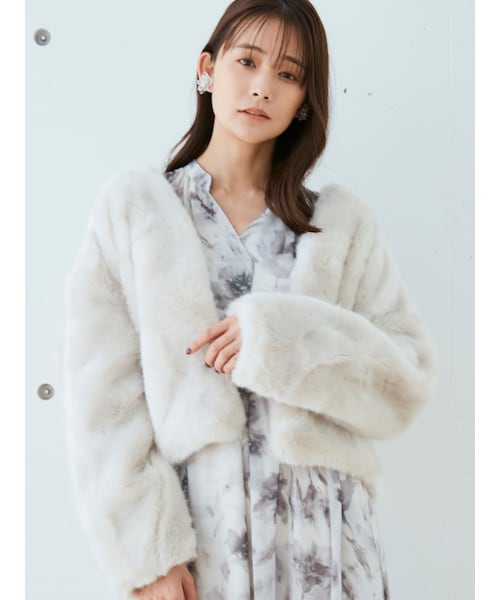 MERCURYDUO（マーキュリーデュオ）の「フェイクファージャケット（テーラードジャケット・レディース・アイボリー/ライトグレー・S/M）」の4枚目の写真