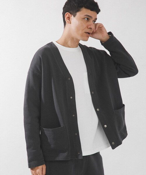 URBAN RESEARCH Sonny Label（アーバンリサーチサニーレーベル）の「スウェットVネックカーディガン（スウェット・メンズ・チャコール/ネイビー・M/L）」の6枚目の写真