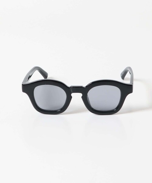 URBAN RESEARCH ROSSO（アーバンリサーチロッソ）の「ELENDEEK　WIDE SUNGLASSES（メガネ・レディース・BRN/BLK/CML・-）」の5枚目の写真