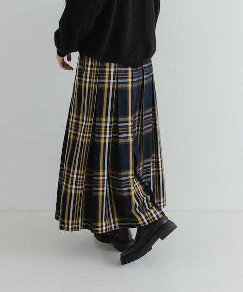 URBAN RESEARCH Sonny Label（アーバンリサーチサニーレーベル）の「タックチェックイージースカート（スカート・レディース・ブラック系/イエロー系/ブラウン系・36/38）」の17枚目の写真