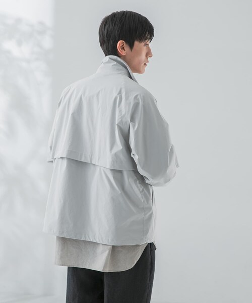 URBAN RESEARCH（アーバンリサーチ）の「new basic VINTAGE NYLON STAND BLOUSON（ブルゾン・メンズ・ICE GRAY/BLACK/CHARCOAL・M/L）」の10枚目の写真