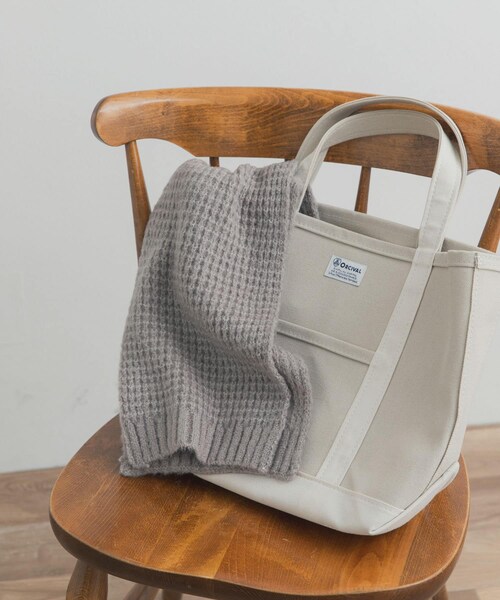 URBAN RESEARCH DOORS(アーバンリサーチドアーズ)の「カワリアミニットマフラー(マフラー・レディース・L.BEIGE/RED/GRAY・one)」の1枚目の写真