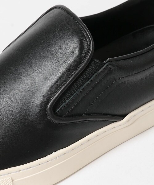URBAN RESEARCH（アーバンリサーチ）の「YOAK　LILY SMOOTH（スリッポン・メンズ・WHITE/BLACK・40/41/42）」の12枚目の写真