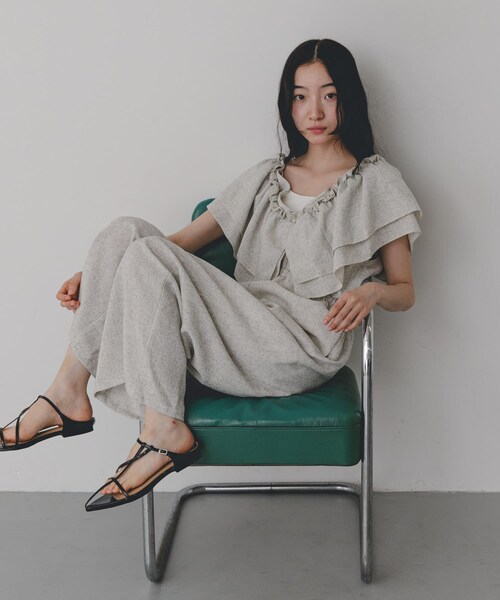 SENSE OF PLACE by URBAN RESEARCH(センスオブプレイスバイアーバンリサーチ)の「サマーツイードフリルオールインワン(つなぎ/オールインワン・レディース・IVORY/GRAY/BROWN・One)」の5枚目の写真
