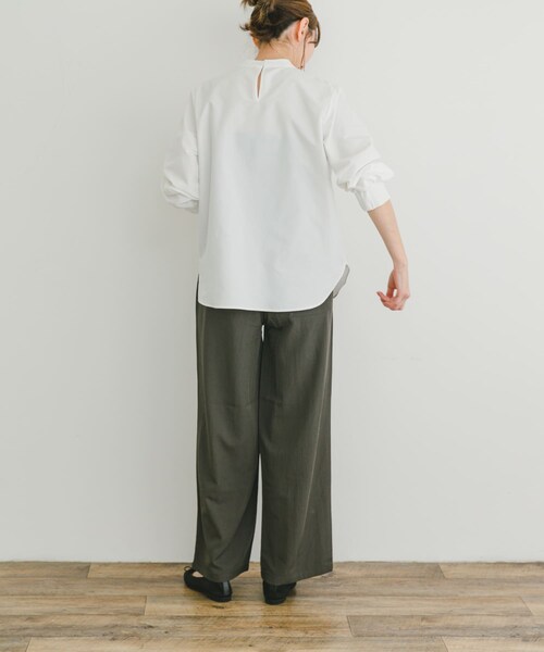 ITEMS URBANRESEARCH（アイテムズ アーバンリサーチ）の「ハイネックブラウス（シャツ/ブラウス・レディース・SRP/BLK/OFF・FREE）」の10枚目の写真