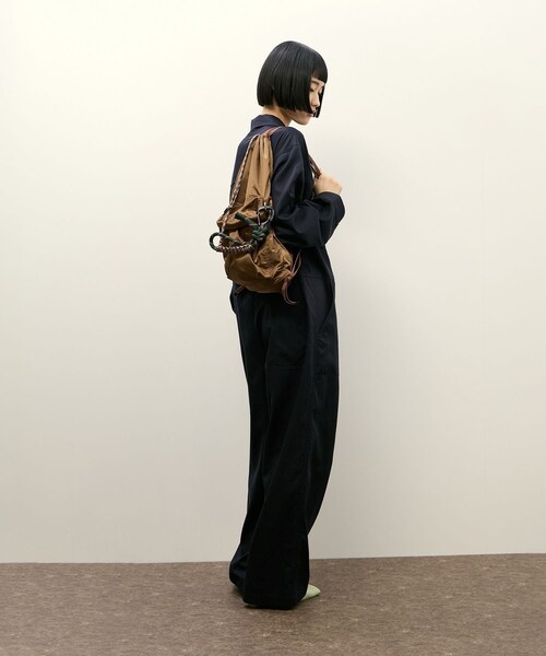 ADAM ET ROPE'(アダムエロペ)の「【NOMADIS for ADAM ET ROPE'】別注 ストラップ付 LATT(バックパック/リュック・レディース・ブラック/ブラウン・F)」の9枚目の写真