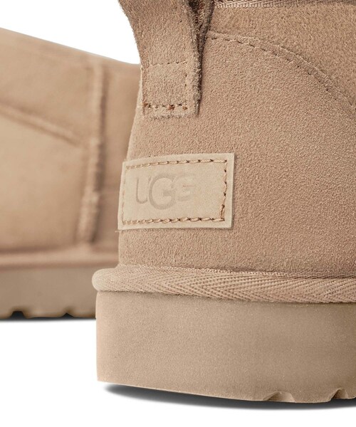 ADAM ET ROPE'（アダムエロペ）の「【UGG(アグ)】W CLASSIC ULTRA MINI（ブーツ・レディース・グレー/ベージュ・23/24/25）」の17枚目の写真