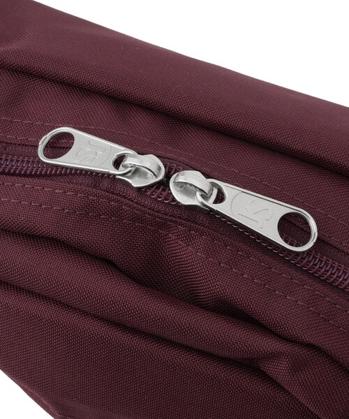 ROPE' PICNIC(ロペピクニック)の「【JANSPORT/ジャンスポーツ】FIFTH AVENUE(ボディバッグ/ウエストポーチ・レディース・ブラック/ワイン・F)」の17枚目の写真