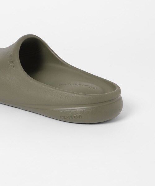 URBAN RESEARCH（アーバンリサーチ）の「MBT　SENSOR SANDAL（サンダル・レディース・BLACK/ARMY GREEN/METALLIC P・7/8）」の15枚目の写真
