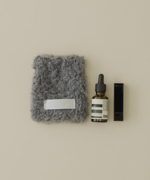 SMELLY（スメリー）の「ワンタッチフラットポーチ（ポーチ・レディース・L.GRY/IVO/GRY/BLK/MOC・M/S）」の4枚目の写真