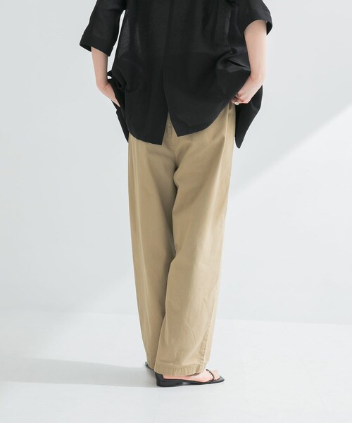 URBAN RESEARCH（アーバンリサーチ）の「『3サイズ展開』チノイージーパンツ（チノパンツ・レディース・BEIGE/OFF・38/40/36）」の22枚目の写真