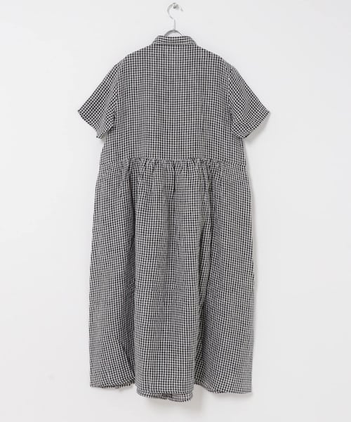 かぐれ(カグレ)の「SOIL GINGHAM CHECK SHORT-SLEEVE DRESS(ワンピース・レディース・BLACK・2)」の16枚目の写真