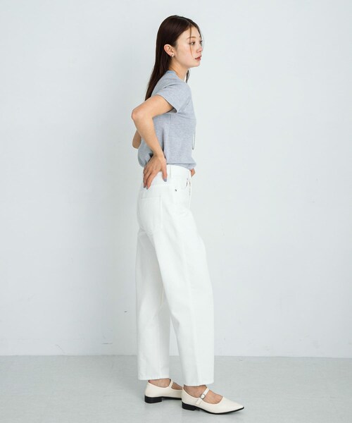 URBAN RESEARCH Sonny Label（アーバンリサーチサニーレーベル）の「『34サイズ/低身長向けも展開』ワイドテーパードデニム（デニムパンツ・レディース・ミッドブルー/ホワイト・34/36/38）」の5枚目の写真