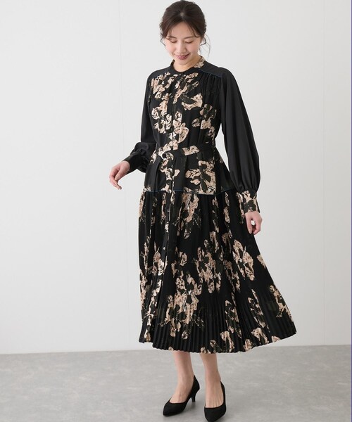 Jayro（ジャイロ）の「プリーツアソートワンピース（ワンピース・レディース・ブラック/キナリ・M）」の15枚目の写真