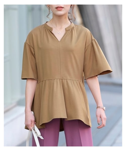 nissen（ニッセン）の「大きいサイズ 汗染みしにくいペプラム切替チュニック（UVカット・抗菌防臭・接触冷感）（チュニック・レディース・ピーナッツベージュ/ターコイズ/チャコールグレー・L/LL/3L/4L/5L/6L/8L/10L）」の11枚目の写真