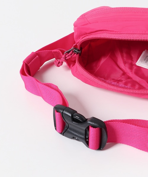 URBAN RESEARCH DOORS（アーバンリサーチドアーズ）の「patagonia　Terravia Mini Hip Pack（ボディバッグ/ウエストポーチ・レディース・BLK/BTRY/SLPU/LMSP・one）」の9枚目の写真