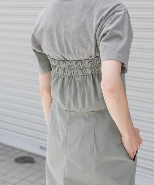 URBAN RESEARCH DOORS(アーバンリサーチドアーズ)の「FORK&SPOON ベアトップオールインワン(サロペット/オーバーオール・レディース・BLACK/KHAKI・1/2)」の18枚目の写真