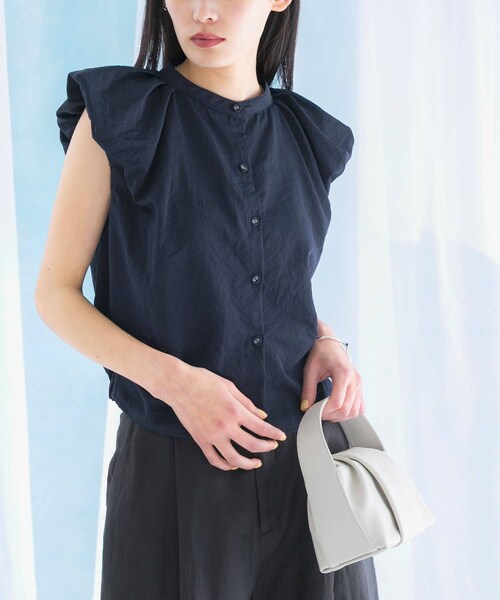 URBAN RESEARCH ROSSO（アーバンリサーチロッソ）の「パフスリーブブラウス（シャツ/ブラウス・レディース・BRICK/OFF WHITE/NAVY・FREE）」の19枚目の写真