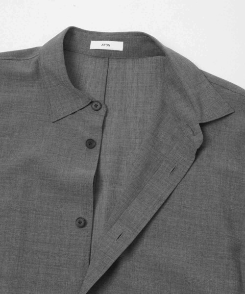 URBAN RESEARCH（アーバンリサーチ）の「ATON　WOOL GAUZE LOOSE FIT SHIRTS（シャツ/ブラウス・メンズ・GRAY/NAVY TOP・4/6）」の8枚目の写真