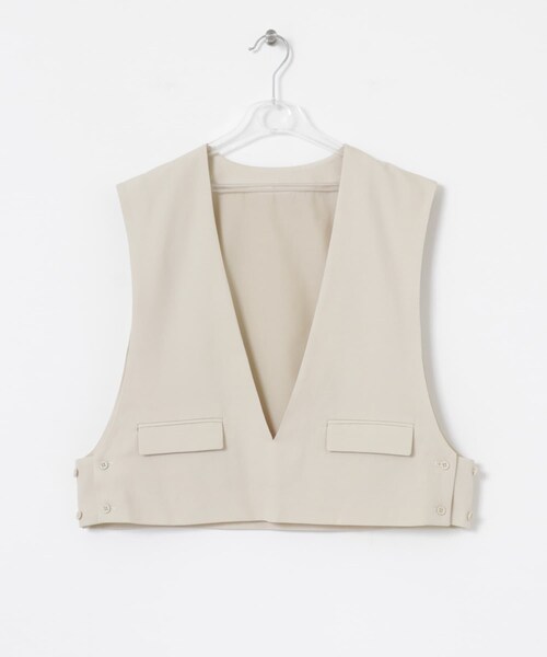 LAATO（ラート）の「layered vest（ベスト・レディース・クリーム/ナッツ・FREE）」の4枚目の写真