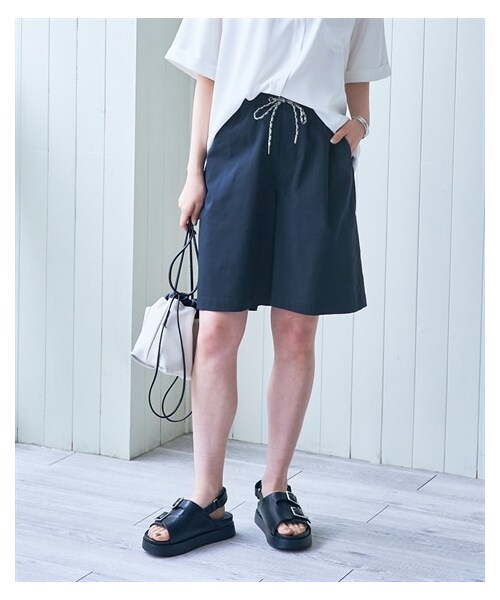 nissen（ニッセン）の「大きいサイズ【水陸両用】うすカルストレッチＡラインハーフパンツ（ゆったりヒップ）（パンツ・レディース・ベージュ/マリンピンク/シーグリーン/ネイビー・L/LL/3L/4L/5L/6L/8L/10L）」の17枚目の写真