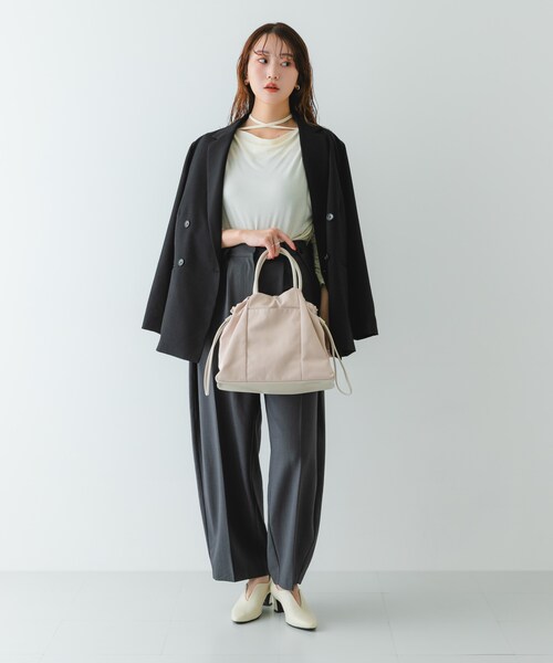 RODE SKO（ロデスコ）の「ショルダー付撥水ミニキンチャクバッグ（ショルダーバッグ・レディース・BLACK/GRAY/IVORY・one）」の12枚目の写真