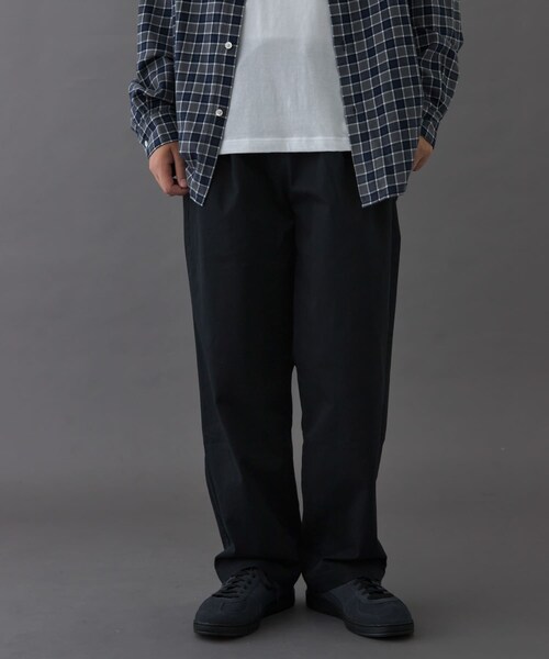 URBAN RESEARCH DOORS(アーバンリサーチドアーズ)の「FORK&SPOON イージーチノパンツ(チノパンツ・メンズ・BLACK/SAGE・4/5)」の4枚目の写真