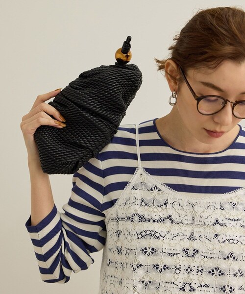 ROPE'（ロペ）の「ラムレザーロープ柄クラッチバッグ/ミニ（クラッチバッグ・レディース・ブラック/オフホワイト・F）」の17枚目の写真