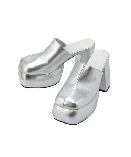 EVRIS（エヴリス）の「コクーンヒールサボ（サンダル・レディース・ブラック/ホワイト/シルバー・L/M/S）」の8枚目の写真