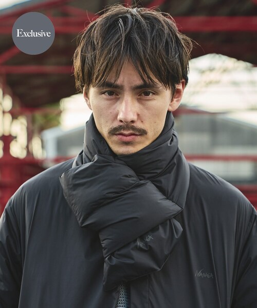 URBAN RESEARCH DOORS（アーバンリサーチドアーズ）の「『別注』NANGA×DOORS　DOWN MUFFLER（マフラー・メンズ・Dark Brown/Ivory/Silverblue/Mocha/New Black/Black・-）」の2枚目の写真