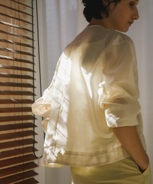 URBAN RESEARCH ROSSO（アーバンリサーチロッソ）の「オーガンジーシアーブルゾン（ブルゾン・レディース・CHARCOAL/CREAM・FREE）」の15枚目の写真