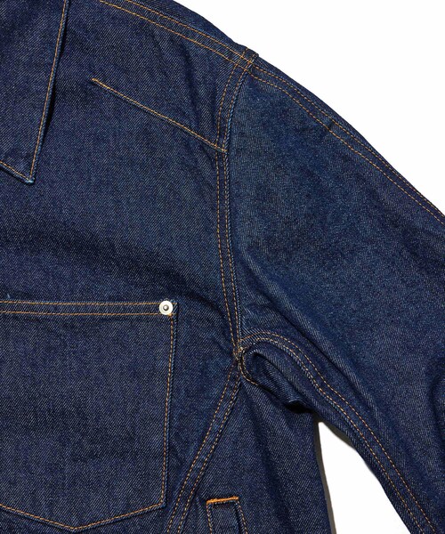 ADAM ET ROPE'(アダムエロペ)の「【NVRFRGT/ネヴァーフォーゲット】DENIM 3D TRUCKER JACKET(デニムジャケット・メンズ・ブラック/ネイビー・1/2)」の17枚目の写真